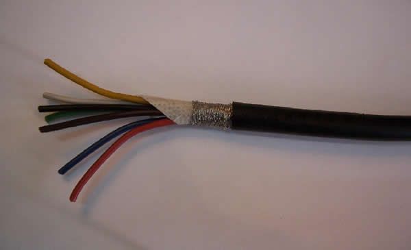 特種計算機電纜